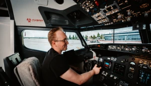 60-minute flight on the best airliner Boeing 737-800 simulator for one person