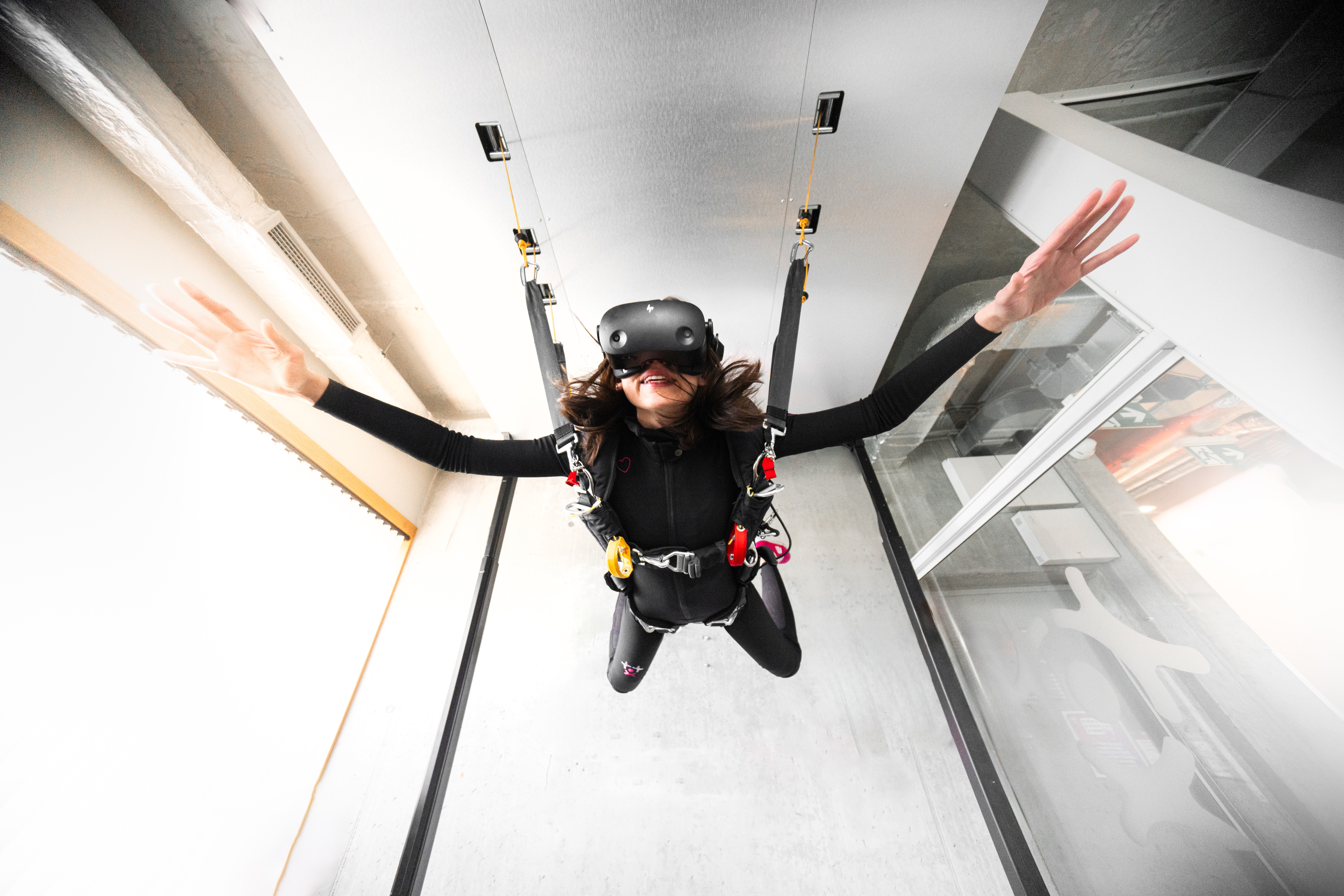 20 minutes in a skydiving simulator